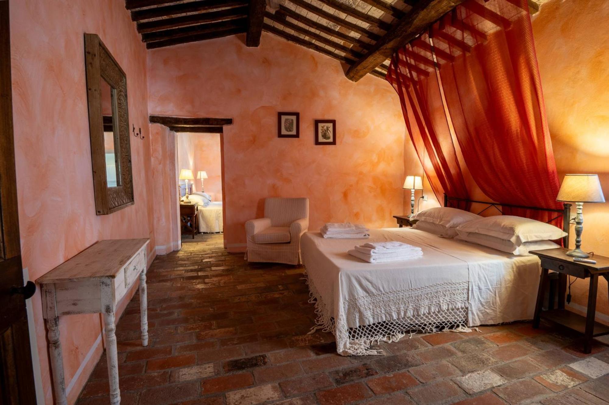 Castello Valenzino Panzió Antognola Kültér fotó